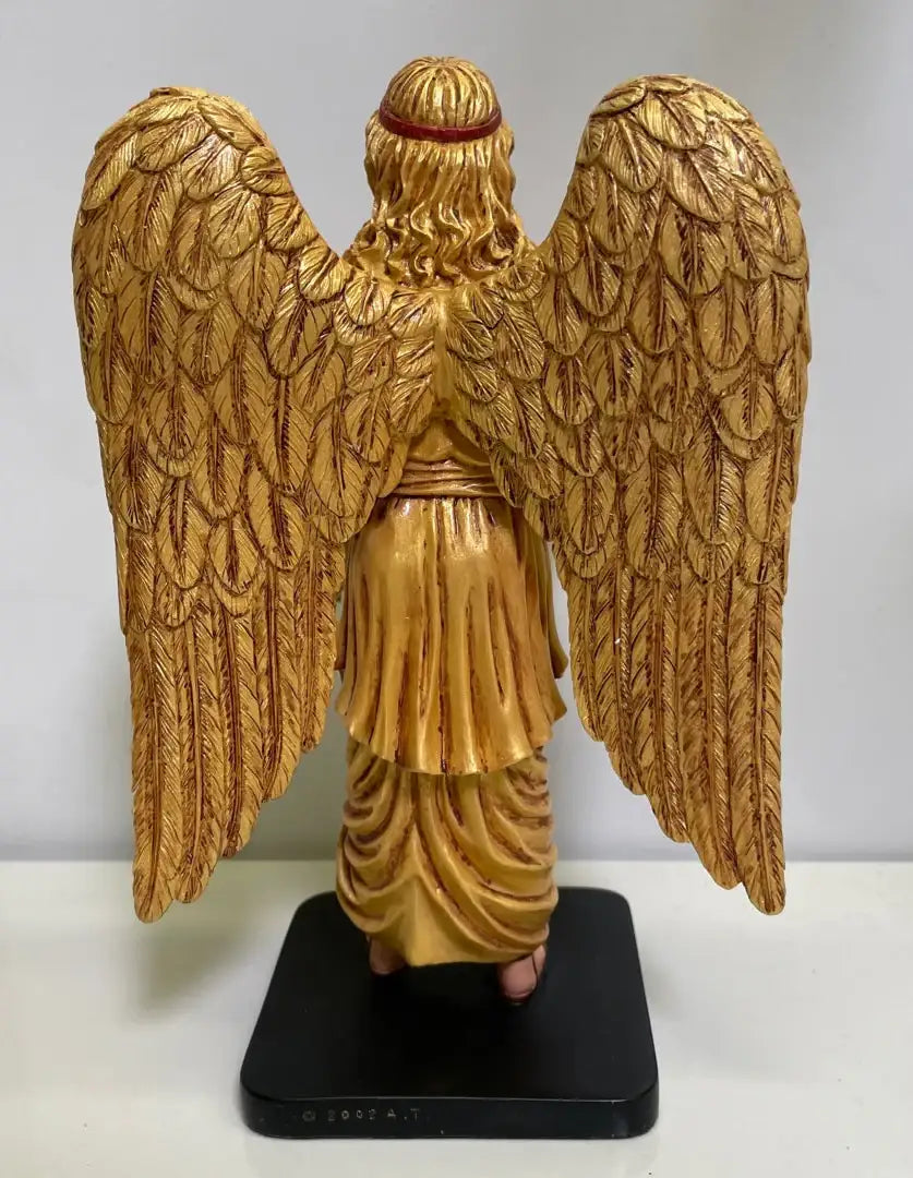 Statue - Archangel Uriel Holding Flame and Keys Gold 8.25H AS IS ATTIC no returns - Museumize.com