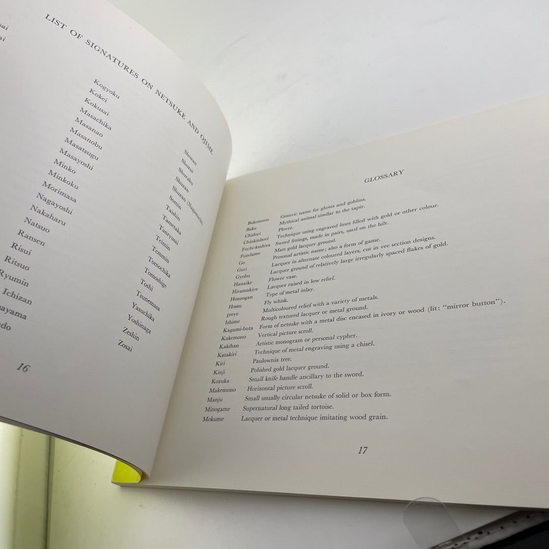 Show Catalog - Japanese Inro Edo Meiji Exhibition Catalog 1972 Ashmolean Museum attic no returns - Museumize.com