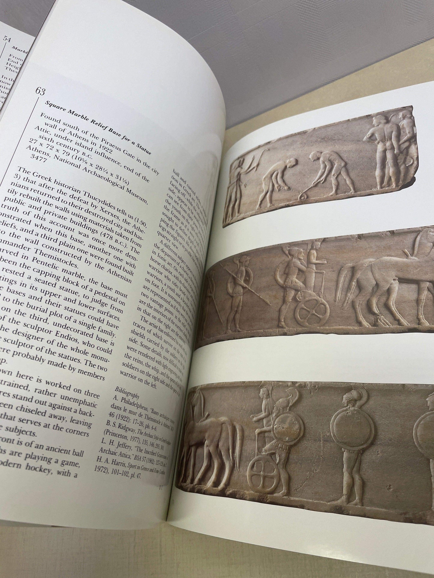 Show Catalog - Human Figure in Early Greek Art Museum Show 1988 by attic no returns - Museumize.com