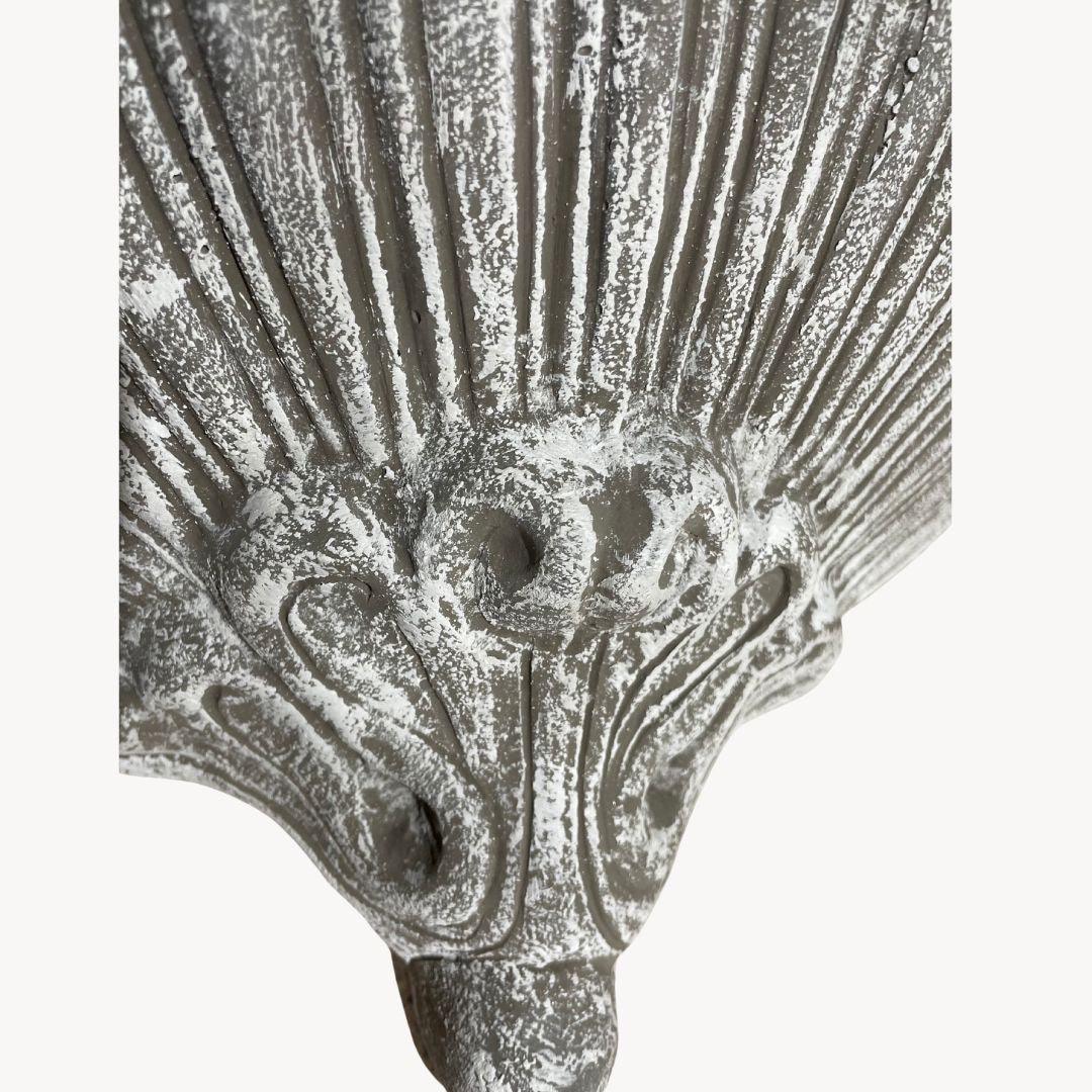 detail view water fountain basin lavabo old world style for wall