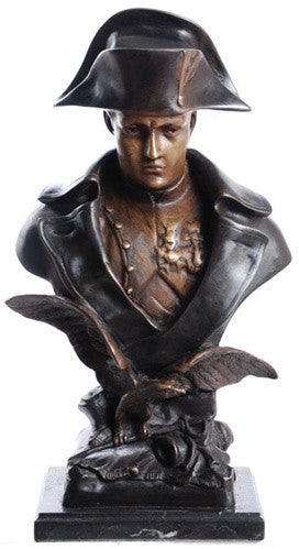 Statue en bronze peint Napoléon avec une longue-vue Statue en bronze peint Napoléon avec une longue-vue
