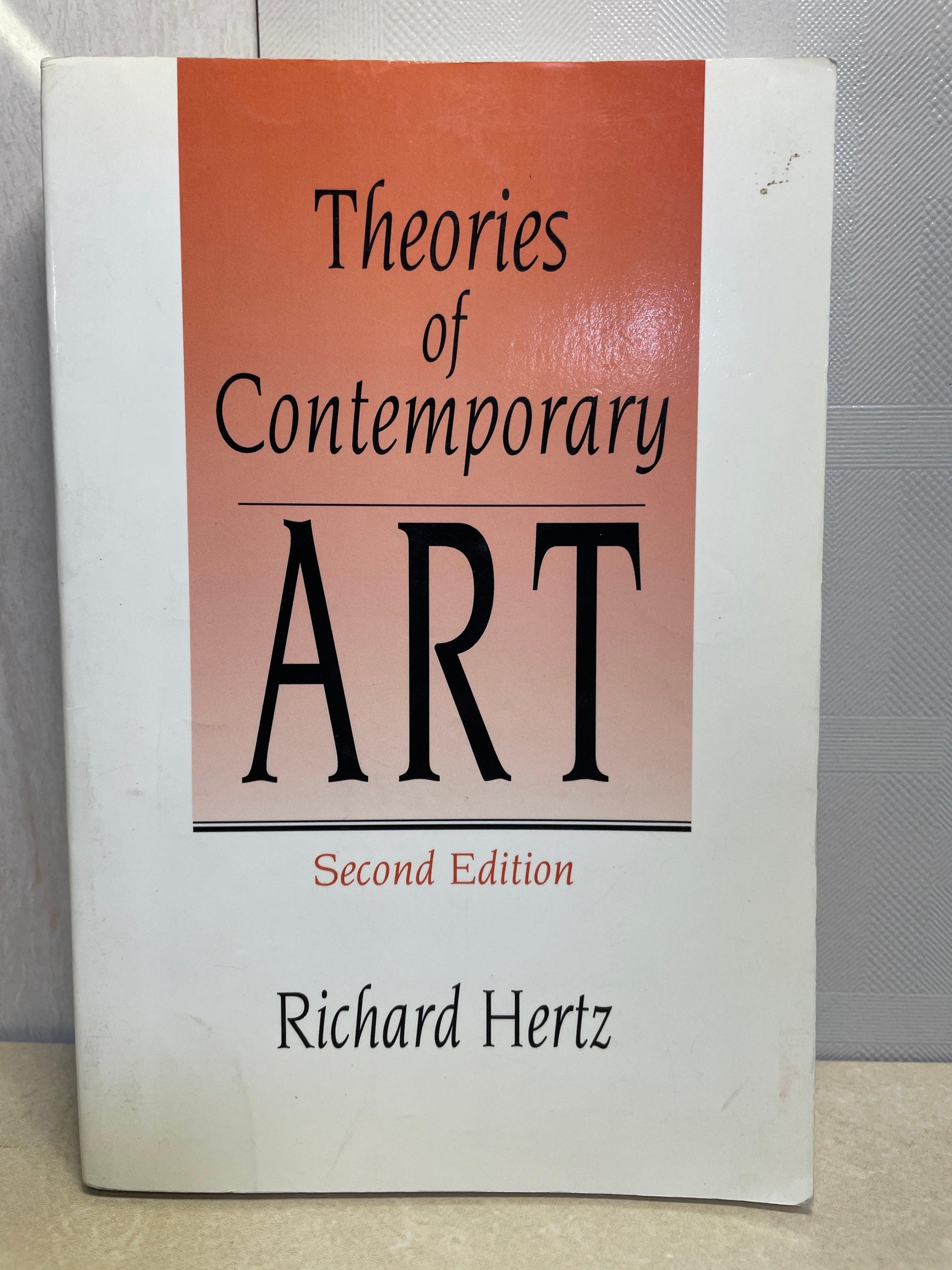 Book - Theories of Contemporary Art Second Edition by Richard Hertz attic no returns - Museumize.com