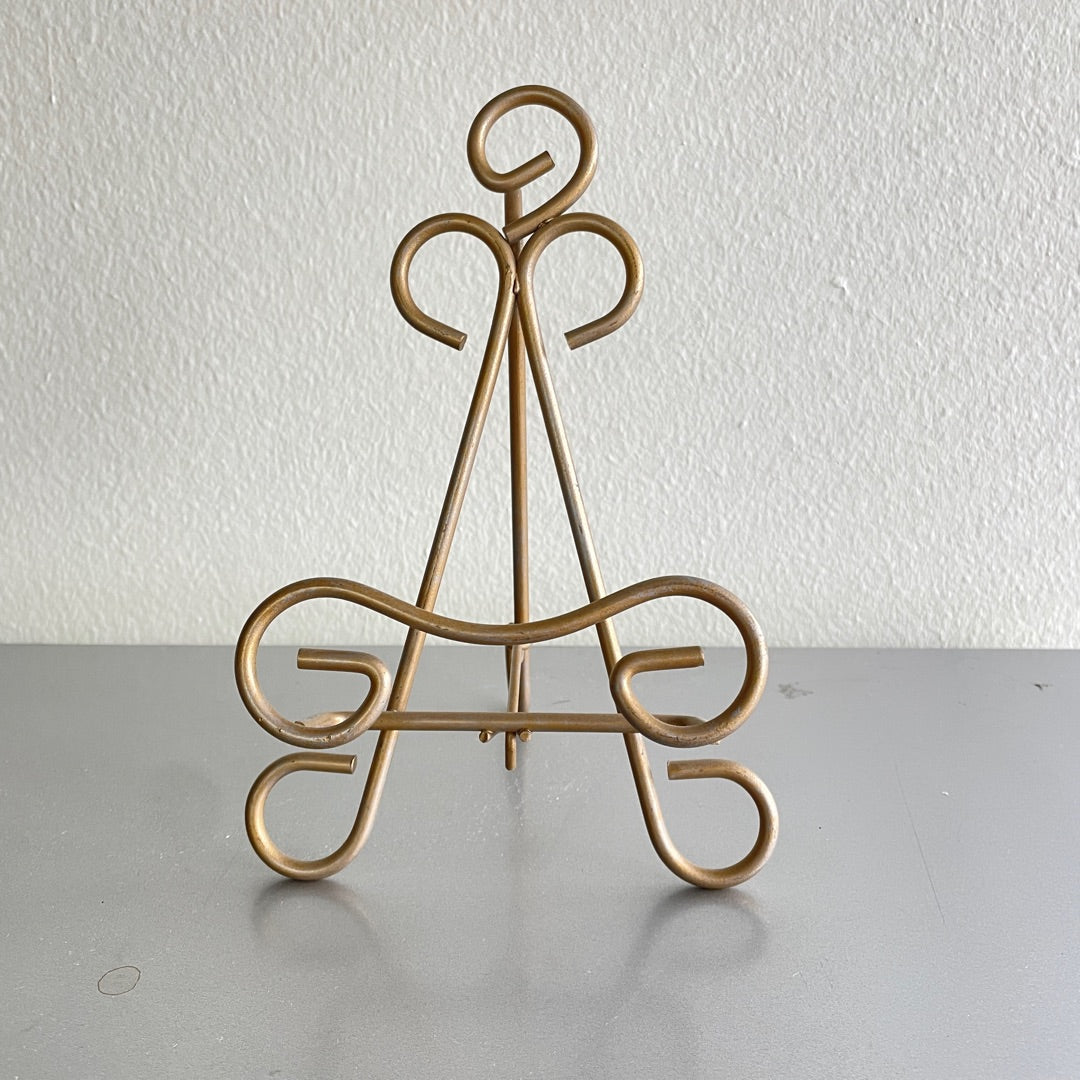 Display Easel -  Metal Display Stand Easel for Table 8.2 x 5.7 x 6 in attic no returns