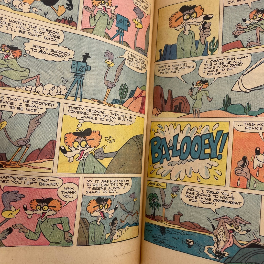 Comic Book - Looney Tunes Bugs Bunny on Cover No 9 August 1976 attic no returns - Museumize.com