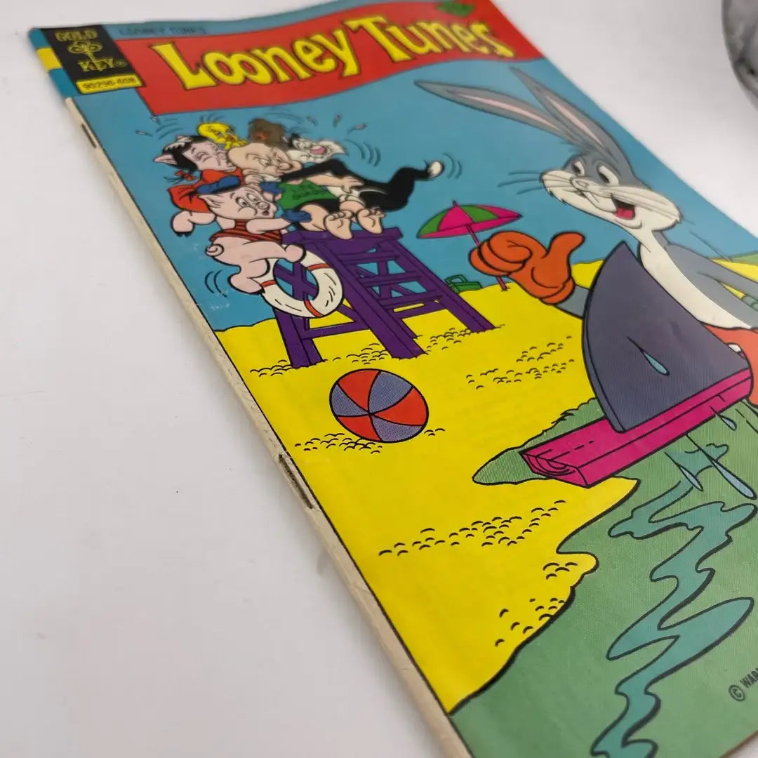 Comic Book - Looney Tunes Bugs Bunny on Cover No 9 August 1976