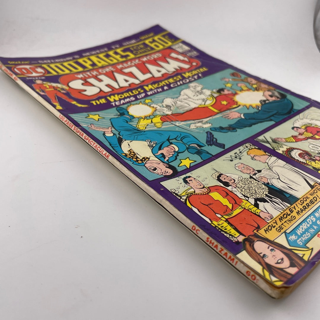 Comic Book - DC Comics Shazam! 100 Pages Giant Vol. 3, No. 17 (Mar–Apr 1975) attic no returns - Museumize.com