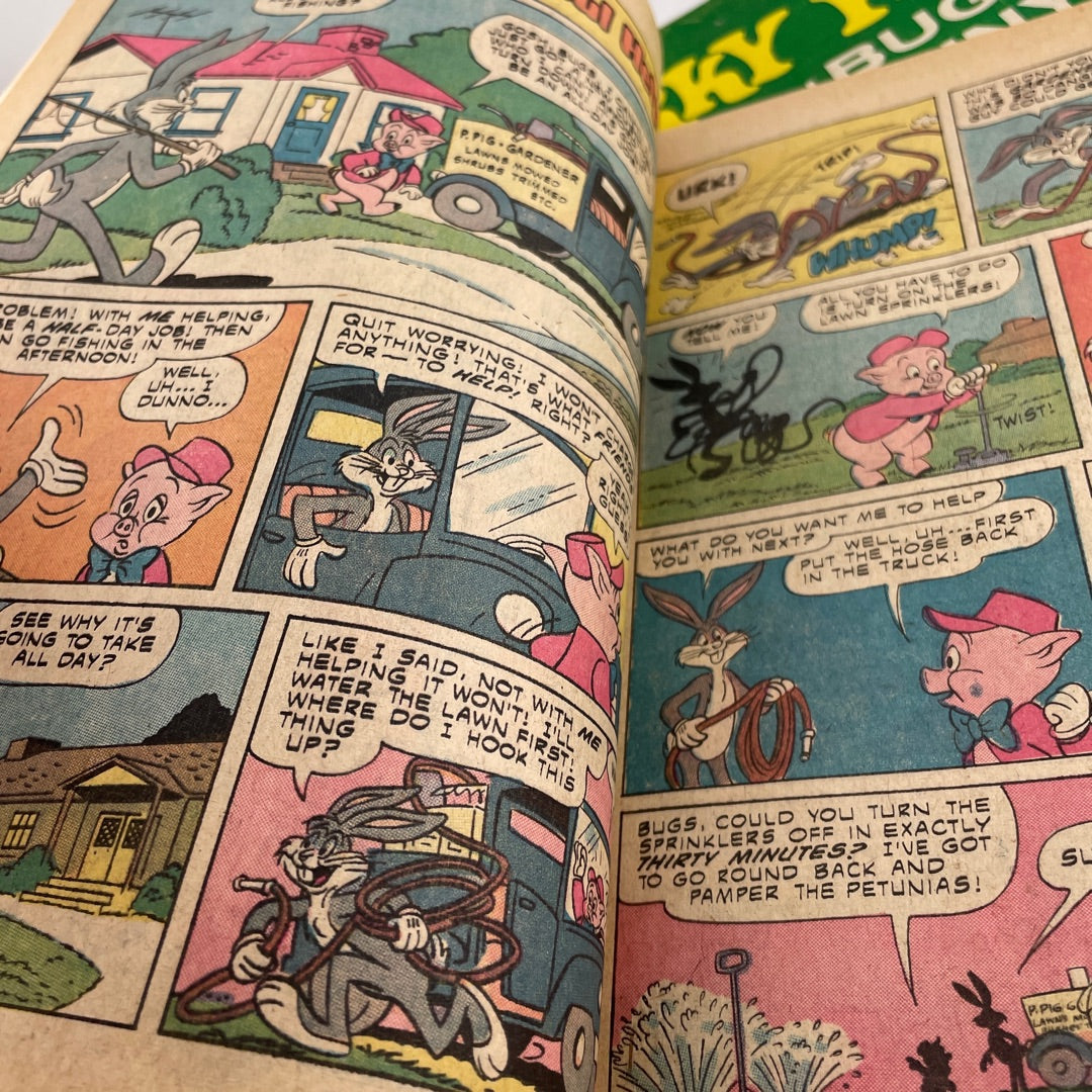 Comic Book - Porky Pig and Bugs Bunny Looney Tunes Set of 3 1971 1975 1976 attic no returns - Museumize.com