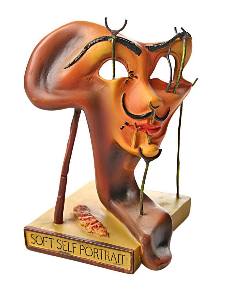 Front view of Dalí Self Portrait statue with melting face and bacon. Parastone SD01